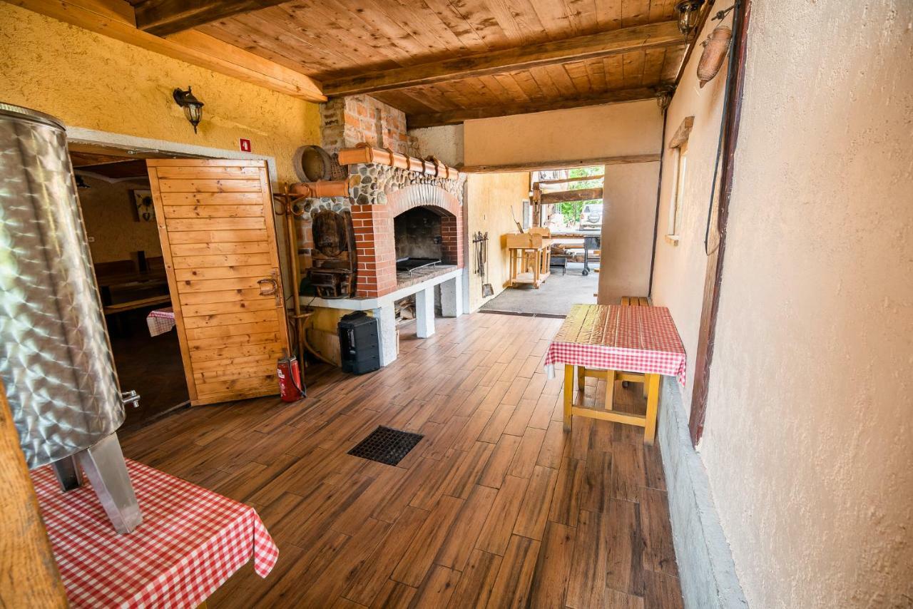 Apartment With Sauna Pr' Geci Dobova Dış mekan fotoğraf